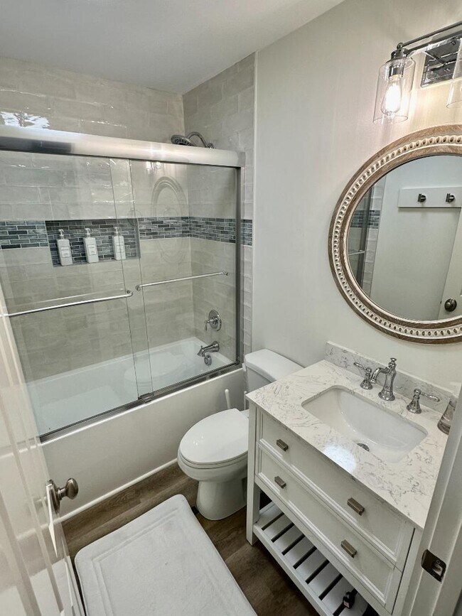 Building Photo - 44 Red Cedar St