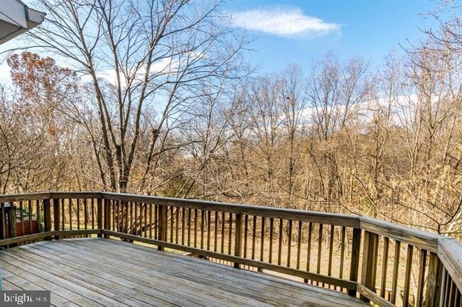 Building Photo - 3722 Farmland Dr