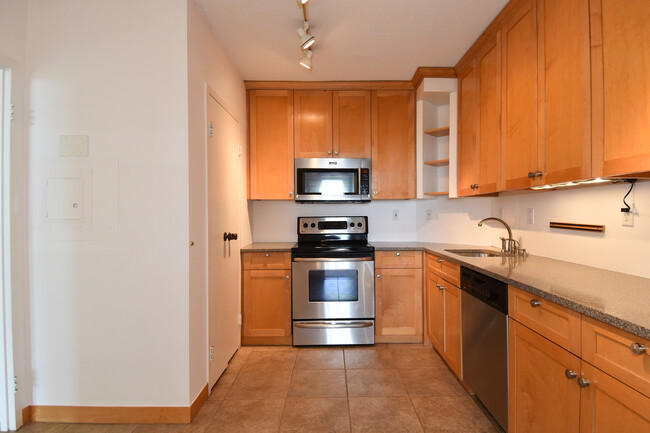 Kitchen (W/D behind door at left) - 400 Madison St