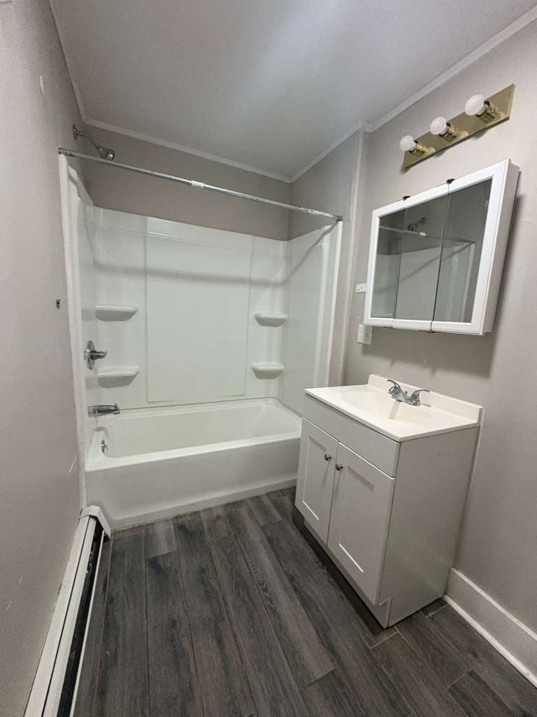 Building Photo - 457 Edgewood Ave