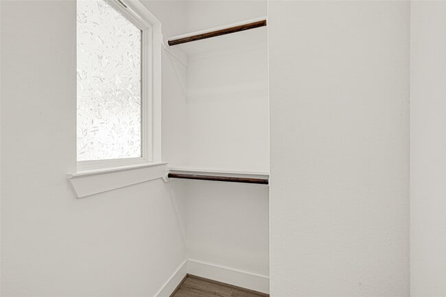 Building Photo - 6405 Leopold Star Ln