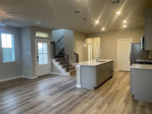 Building Photo - 627 Salt Marsh Trl