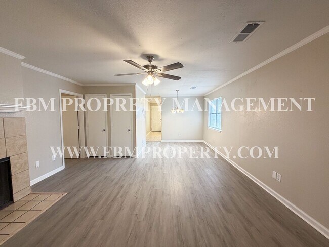 Building Photo - 1139 Valley View Dr