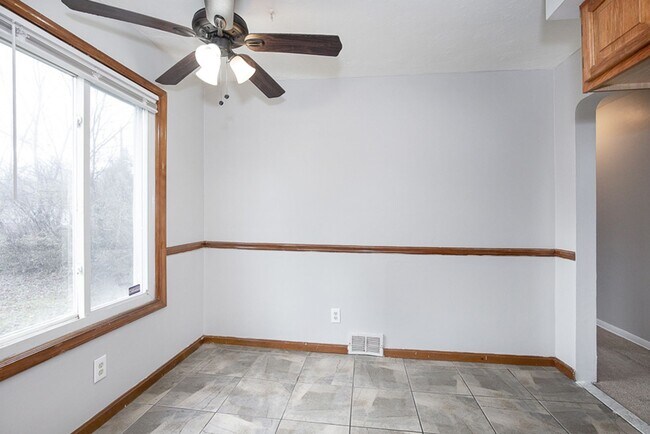 Building Photo - 3 Bed/1 Bath Single Family Home!