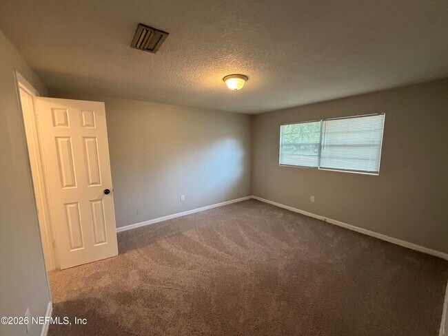 Building Photo - 11032 Bluehill Dr