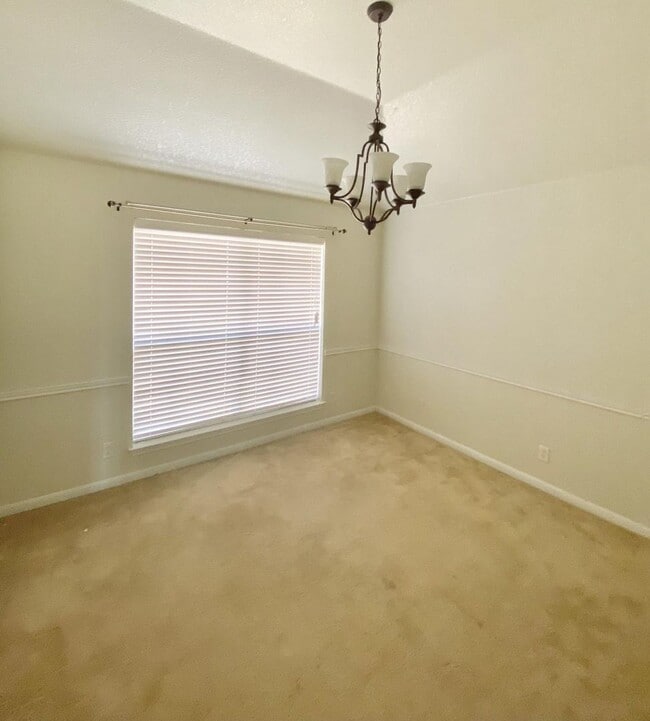 Building Photo - AVAILABLE SOON!