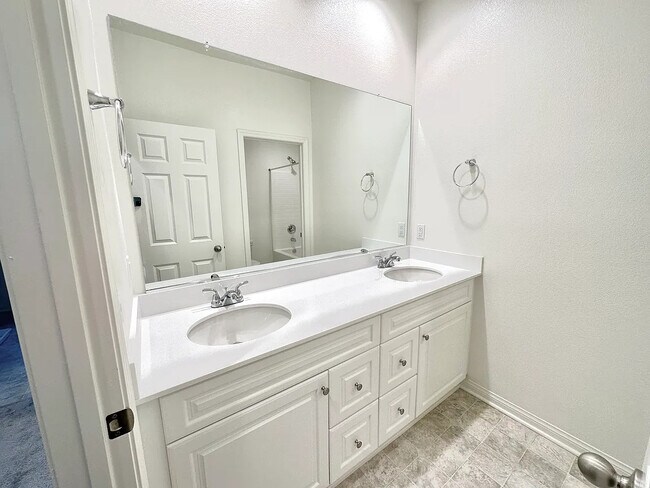 Building Photo - 27104 White Sage Ct