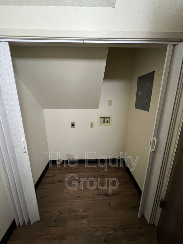 Building Photo - 850 N Williford Dr