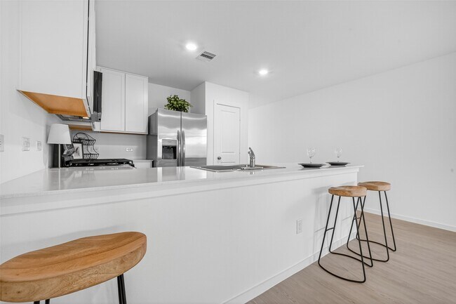 Building Photo - 26807 Rosy Shimmer Ln