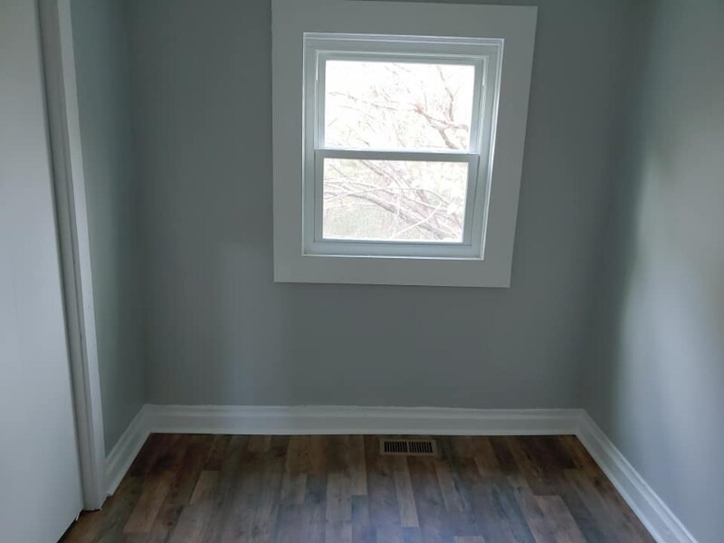 Building Photo - 32 Mary St