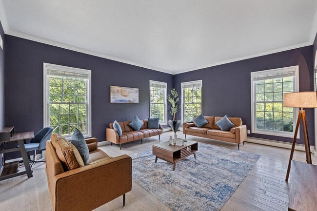 Building Photo - 321 Museum Village Rd