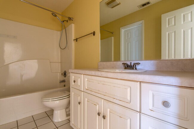 Building Photo - 3025 Brookhaven Way