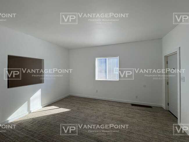 Building Photo - 2106 Thomas St