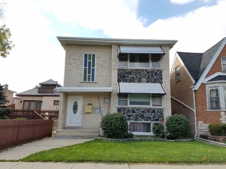 Building Photo - 4640 South Avers Avenue