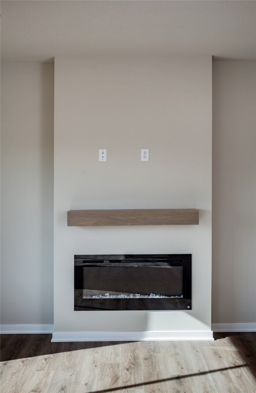 Building Photo - 6129 Tungsten Dr