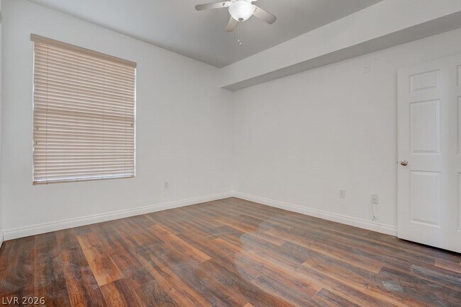 Building Photo - 231 W Horizon Ridge Pkwy