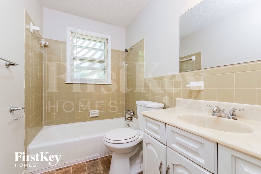 Building Photo - 6712 Manchester Ave