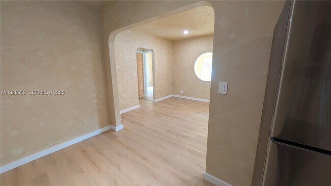 Building Photo - 1431 NW 26th St