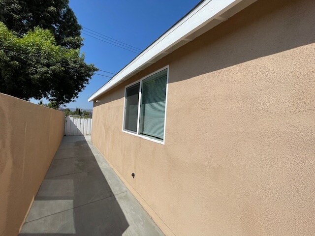 Building Photo - 2615 Elizondo Ave