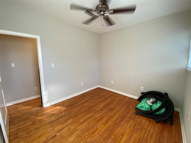 Building Photo - 6523 Avenue C
