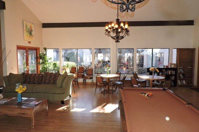 Building Photo - Renovated one bedroom