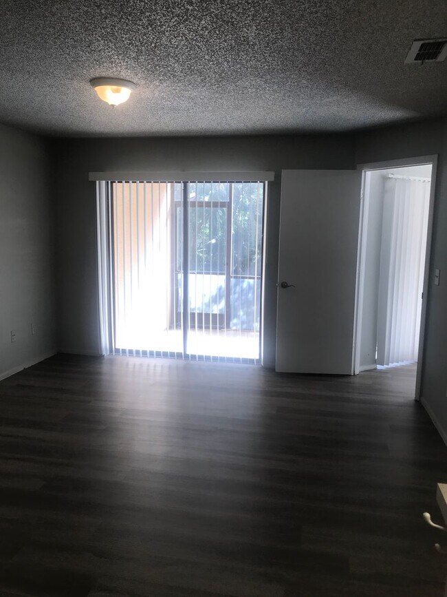 Building Photo - 7605SBD(100)