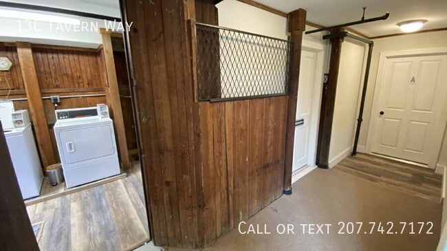 Building Photo - 13 Tavern Wy