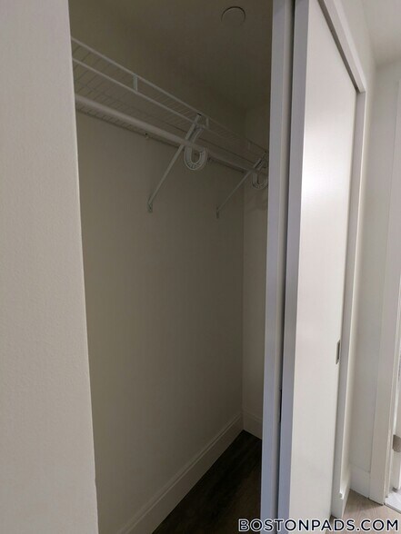 Building Photo - 1079 Commonwealth Ave