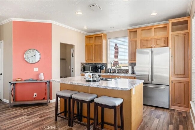 Building Photo - 2151 Grand Ave