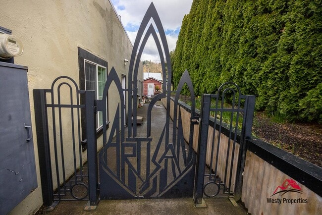 Building Photo - 36M - SE Harlow - Troutdale