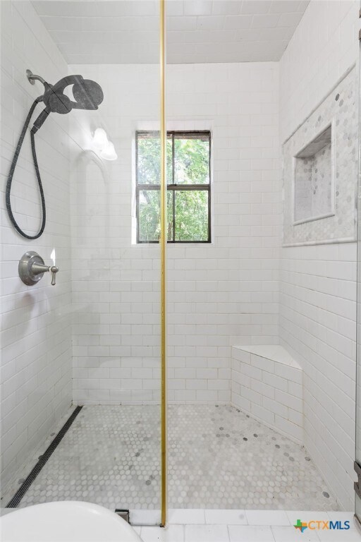 Building Photo - 202 Leveritts Loop