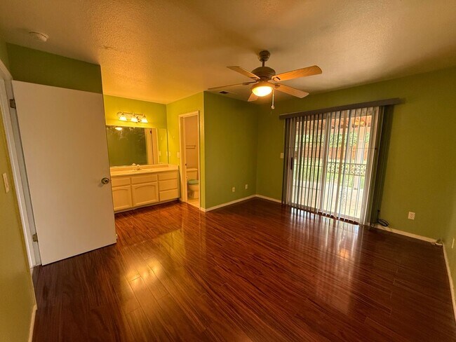 Building Photo - 248 Exie Ln