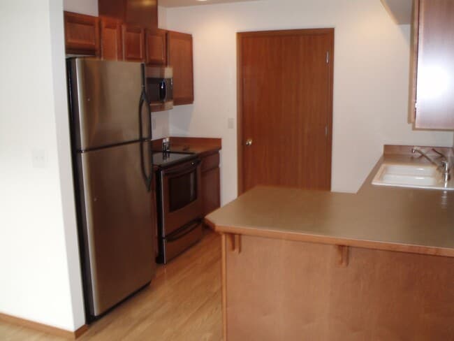 Building Photo - Hopkins - 1402