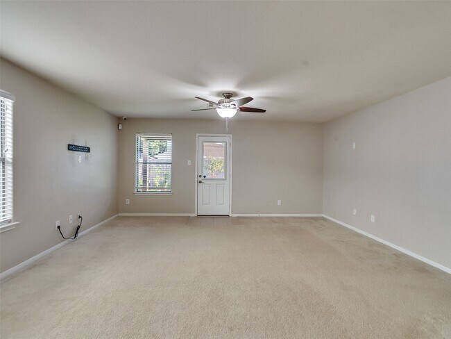Building Photo - 8919 Summerset Meadow Ct
