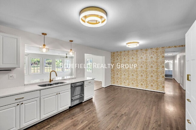 Building Photo - 603 Creighton Dr