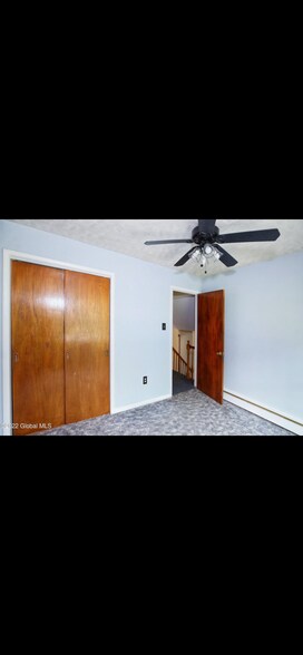 Building Photo - 365 Closson Rd