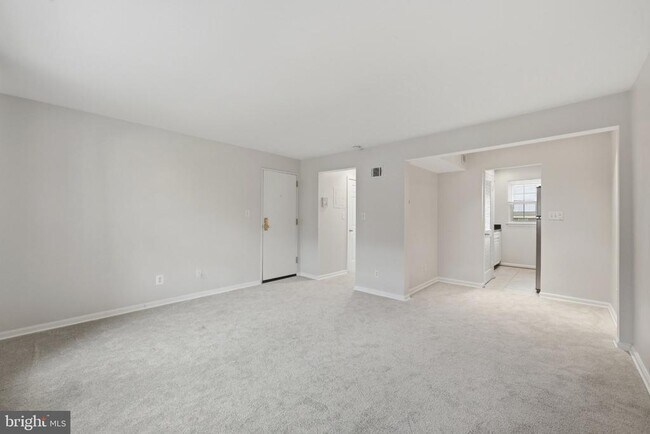 Building Photo - 525 Bashford Ln