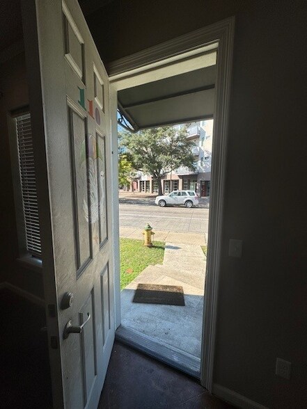 Building Photo - 305 W Second St