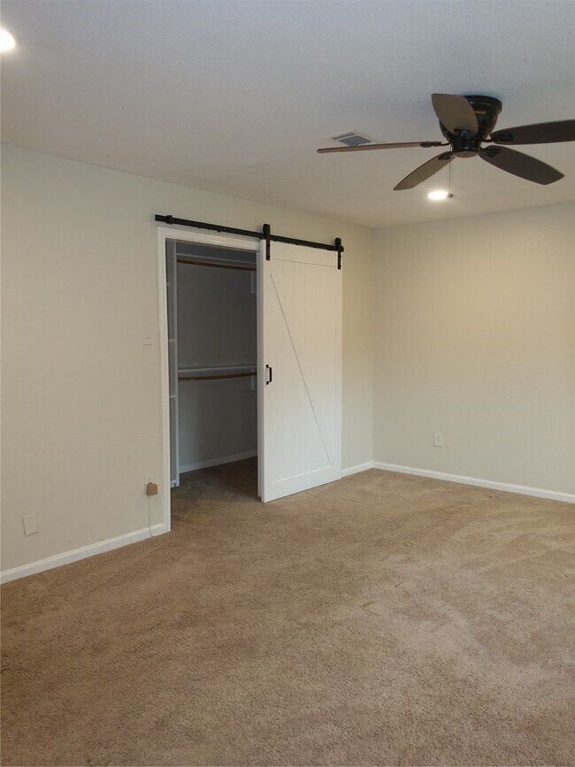 Building Photo - 1038 Cottage Oak Ln