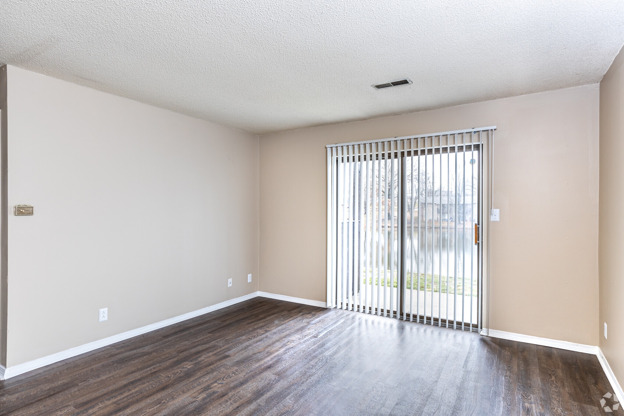 Woodlake 2609 Eastwood Dr Columbia MO 65202 Apartment Finder