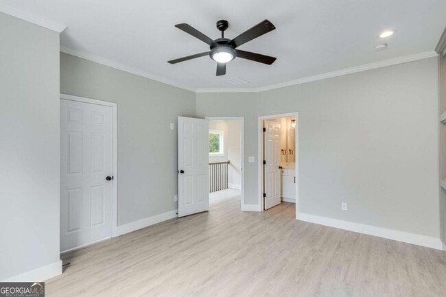 Building Photo - 44 Bond St