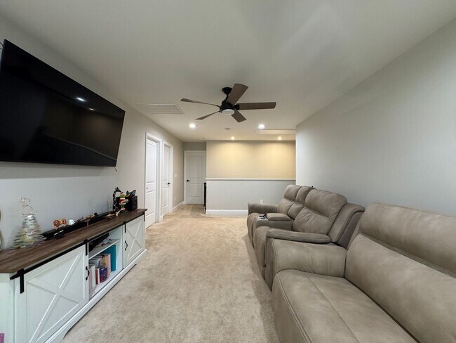 Building Photo - Spacious 3 Bedroom Home in Franklinton