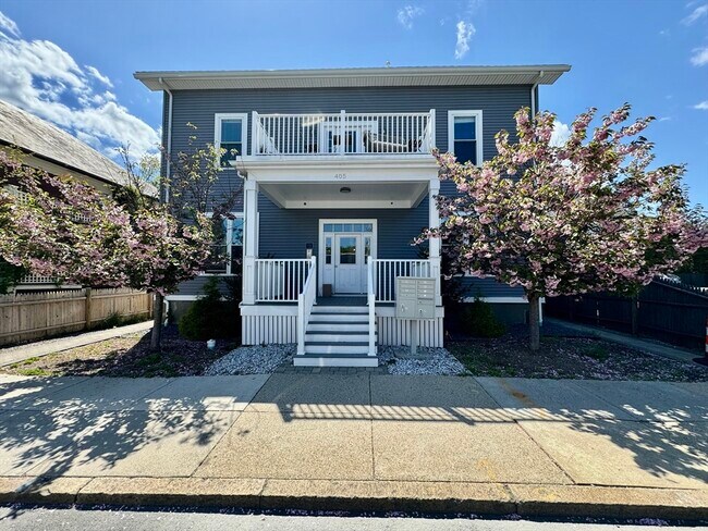 Building Photo - 405 S Huntington Ave