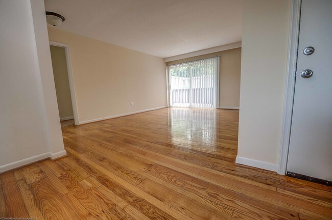 Building Photo - 2900 Taney Rd