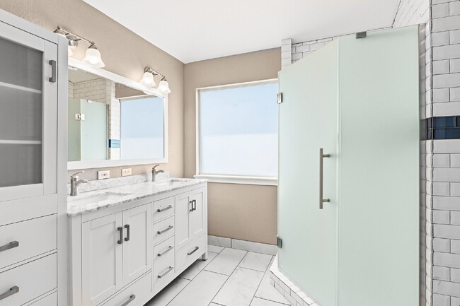 Building Photo - $500 Off One Month's Rent! Beautiful 4 Bedroom Corner Lot Home in Plum Creek