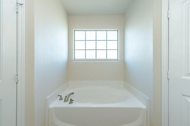 Building Photo - 6537 37th St