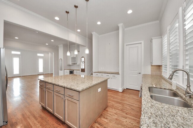 Building Photo - 2606 Madeline Grove Dr
