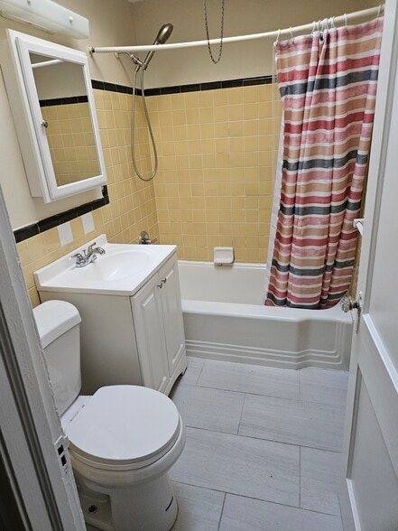 Building Photo - 7952 Provident St