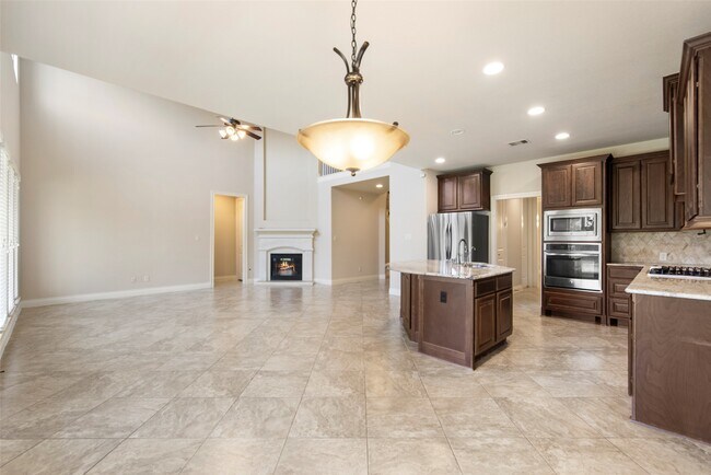 Building Photo - 3819 May Ridge Ln