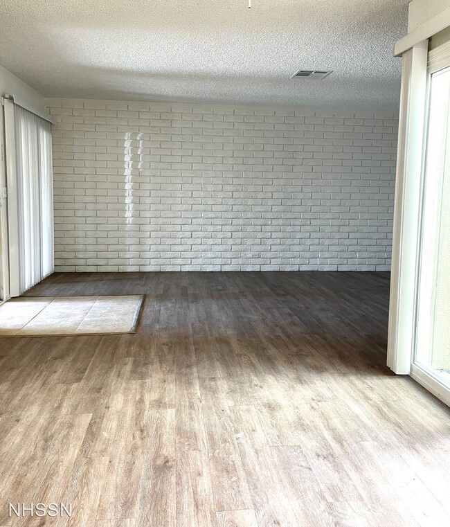 Building Photo - 3 br, 2 bath House - 3033 Saint George Str...